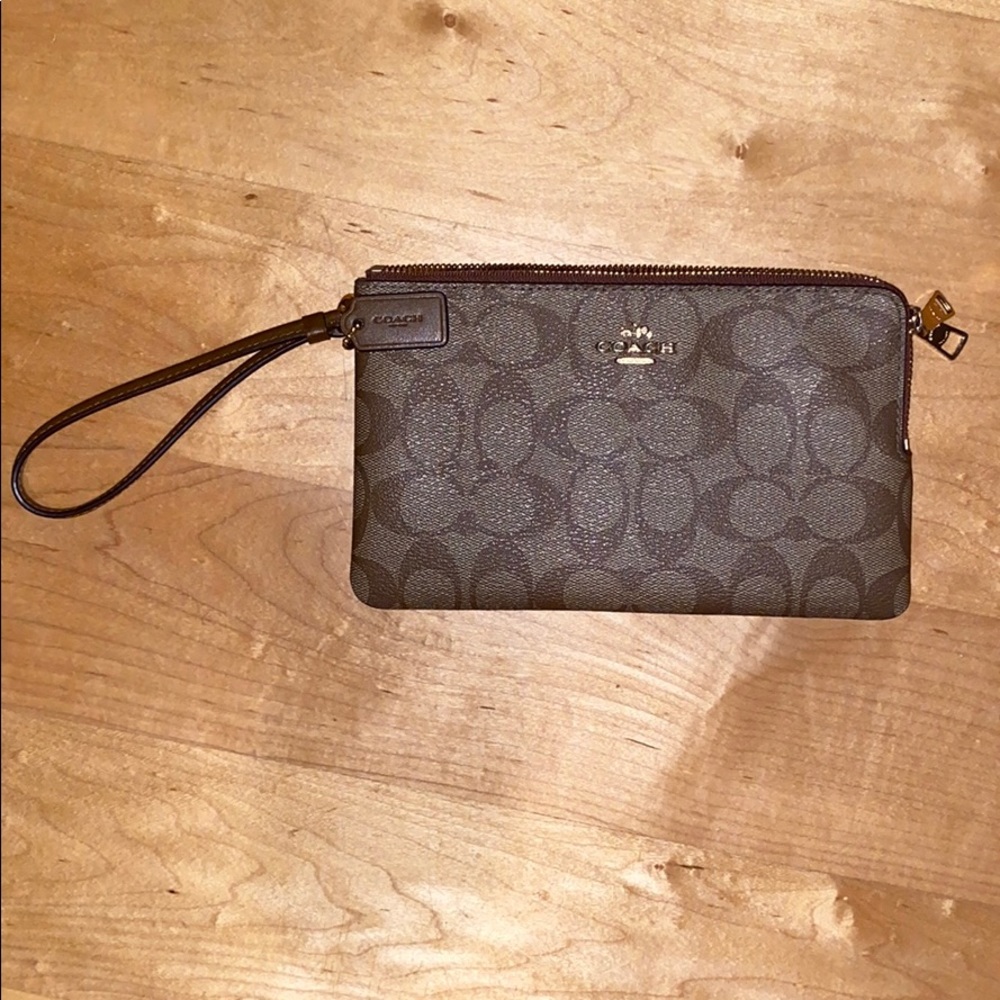 COACH SMALL WRISTLET